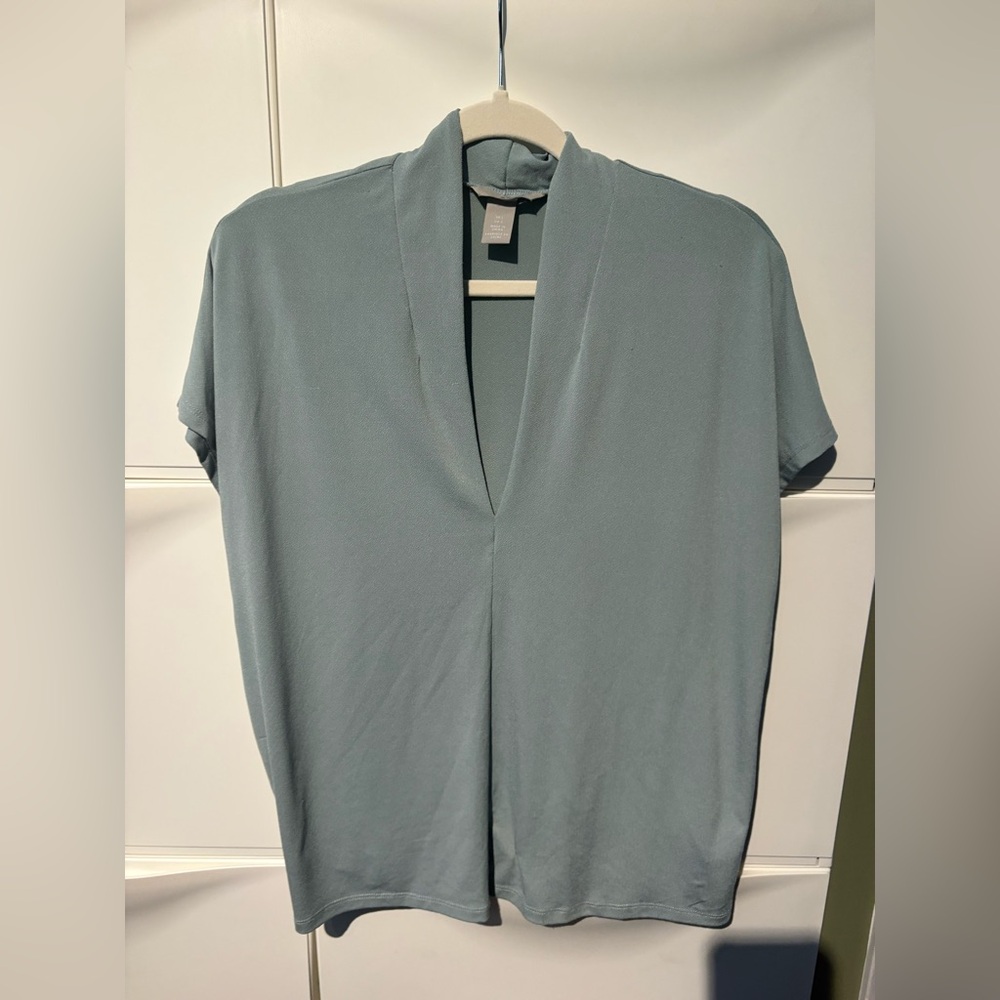 H&M Women's Blue Short Sleeve Top